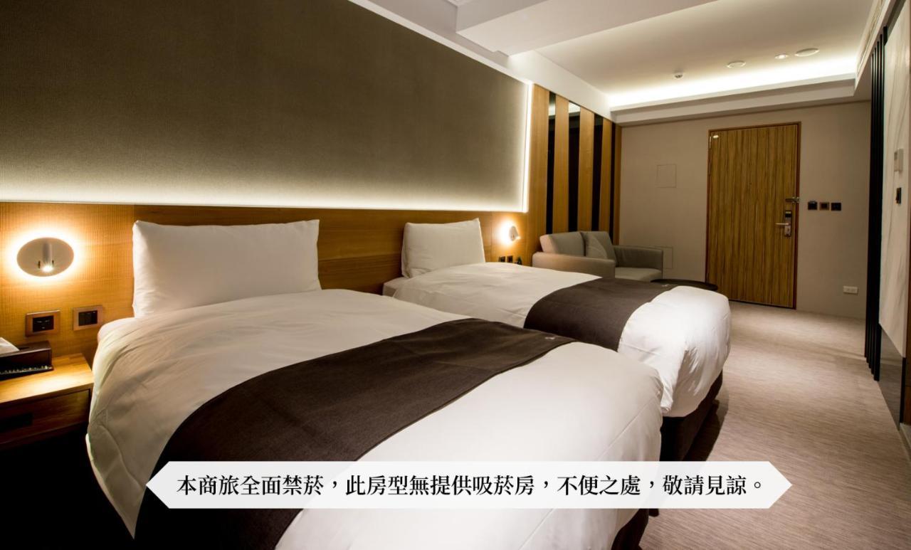 He-Jia Hotel Miaoli Luaran gambar