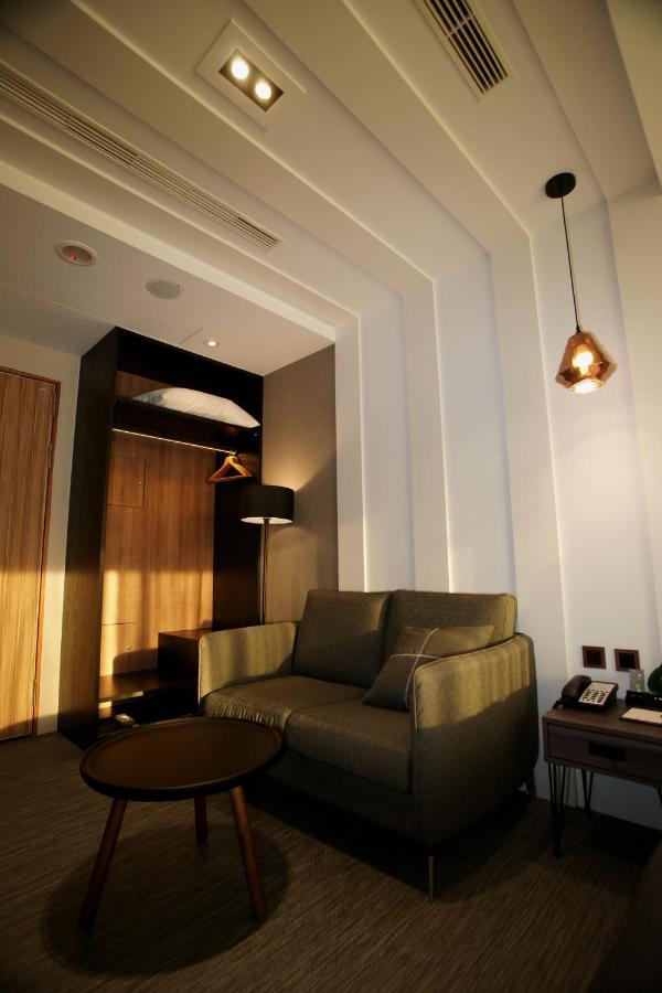 He-Jia Hotel Miaoli Luaran gambar