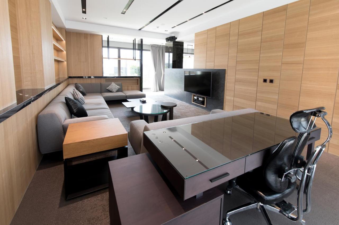 He-Jia Hotel Miaoli Luaran gambar